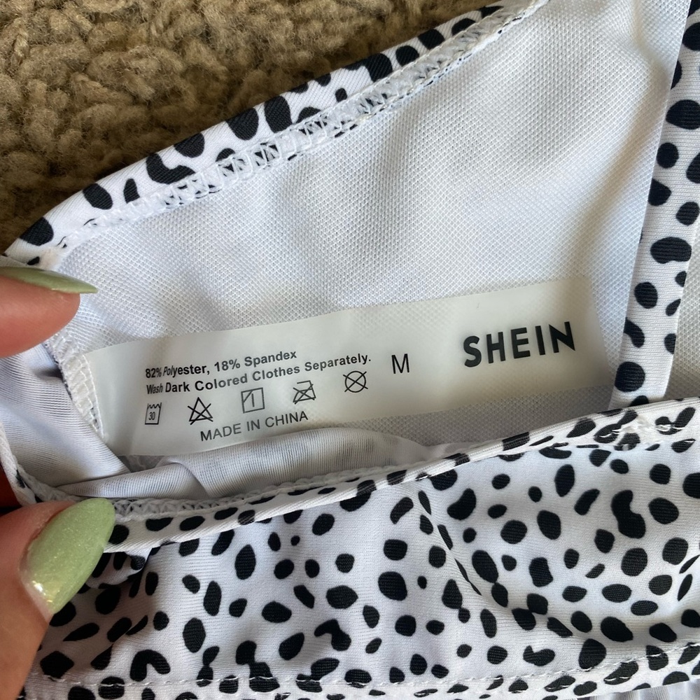 Bikini Set! - Picture 6 of 7